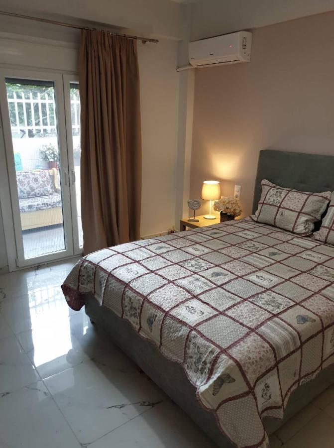 Eytyhias Yard Apartments In Poros Poros Town Eksteriør bilde